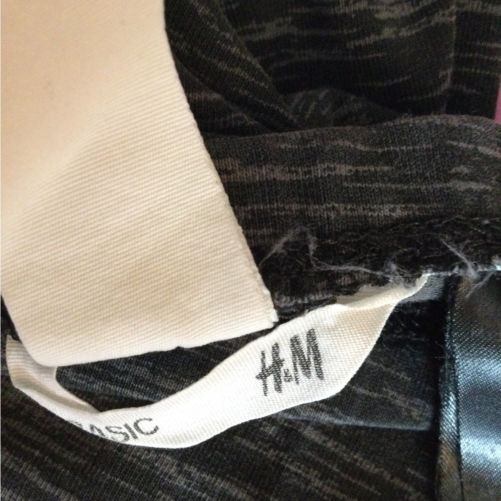 Girls basic H&M leggings. Size 6-7 - Picture 12 of 13